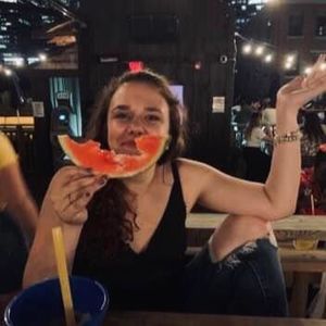 Meet your Posher, Claire